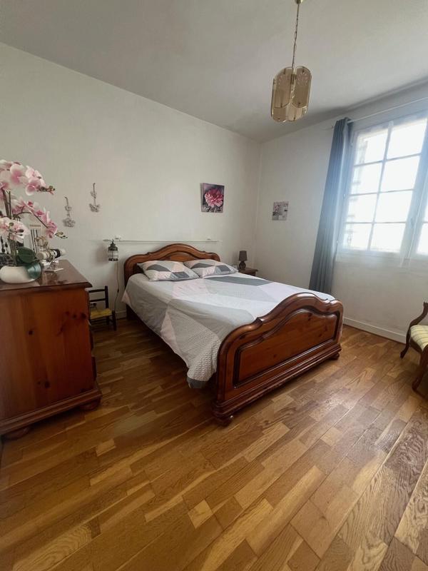 Maison - 209 m² - 5 pièces