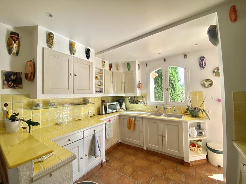 Maison - 314 m² - 10 pièces