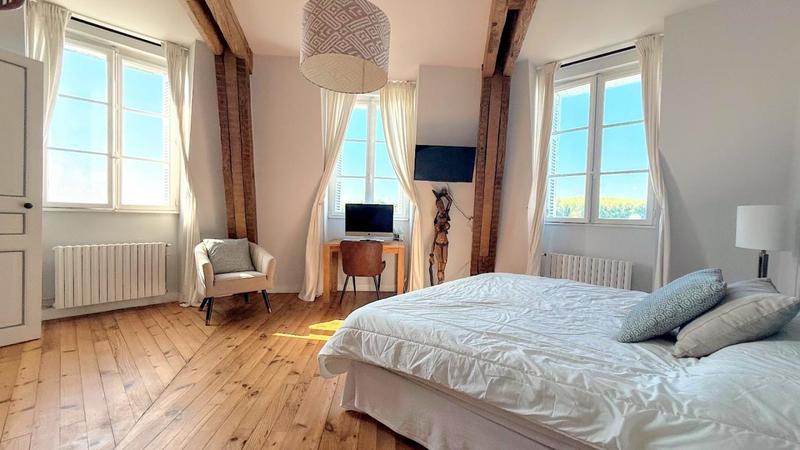 Appartement - 115 m² - 5 pièces