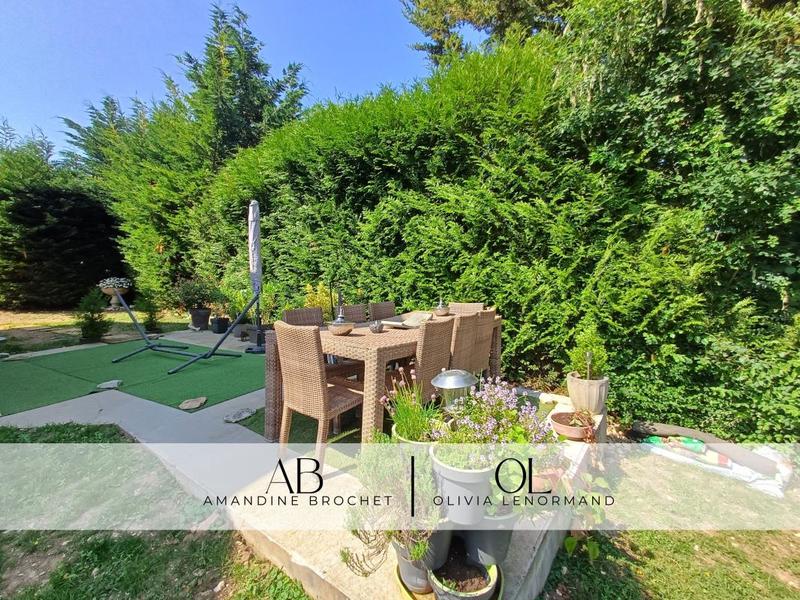 Maison - 311 m² - 8 pièces