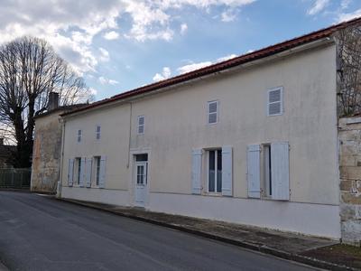 Maison - 180 m² - 8 pièces