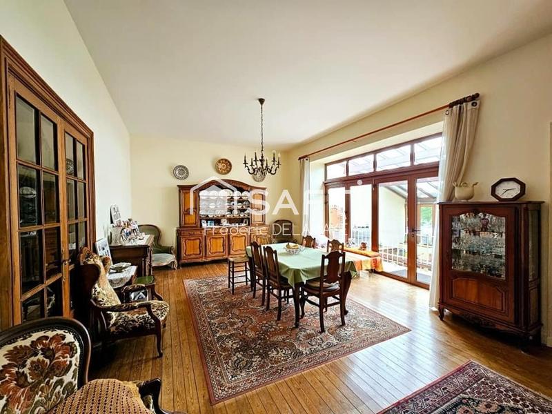 Maison - 198 m² - 6 pièces