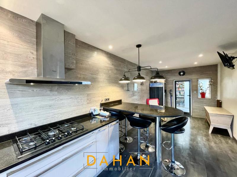 Maison - 173 m² - 7 pièces