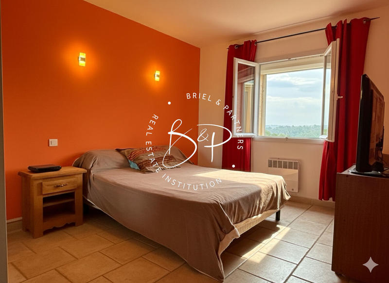 Maison - 155 m² - 6 pièces