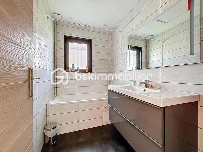 Maison - 103 m² - 4 pièces