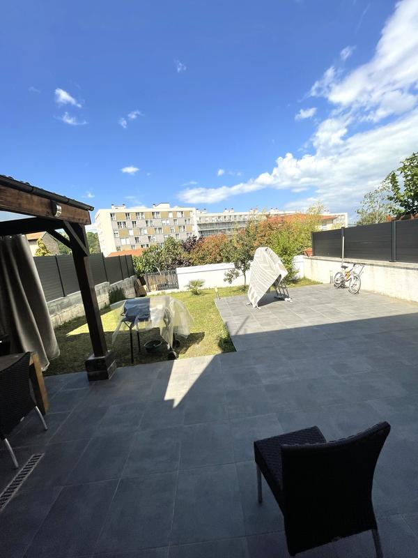 Maison - 81 m² - 5 pièces