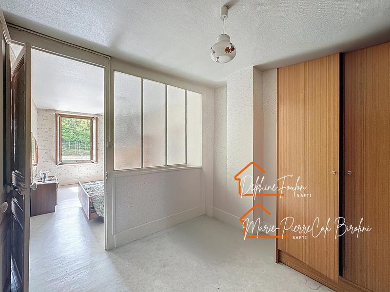 Maison - 137 m² - 6 pièces