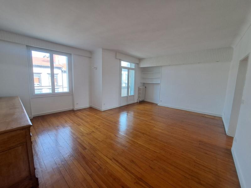 Appartement - 90 m² - 4 pièces