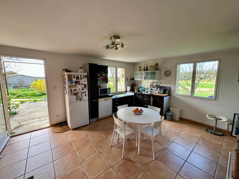 Mas - 260 m² - 17 pièces