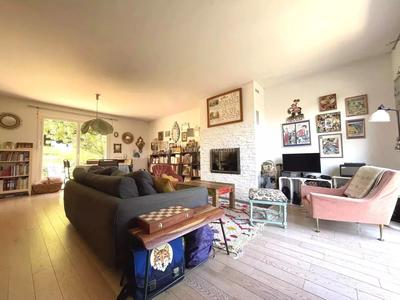 Maison - 96 m² - 5 pièces