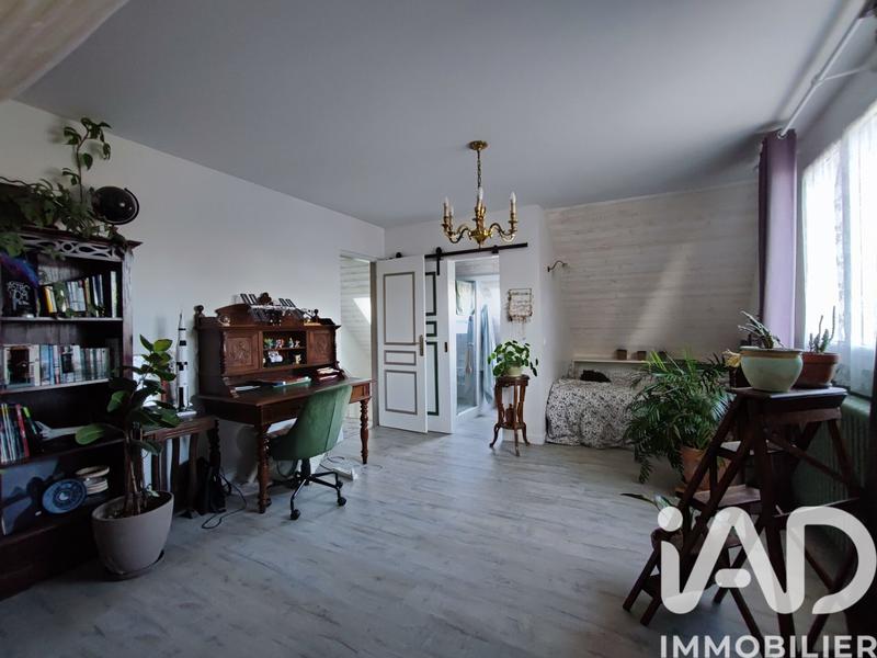 Maison - 242 m² - 8 pièces