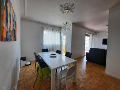 Appartement - 82 m² - 3 pièces