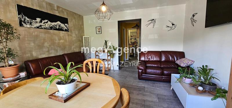 Appartement - 94 m² - 5 pièces