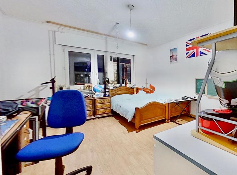 Maison - 236 m² - 10 pièces