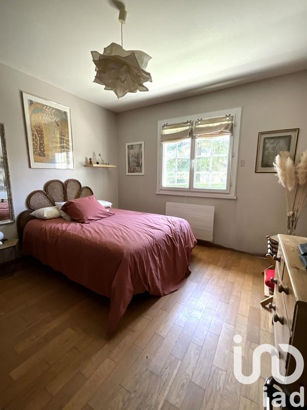 Maison - 220 m² - 5 pièces