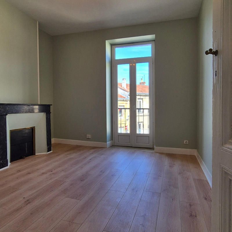 Maison - 225 m² - 8 pièces