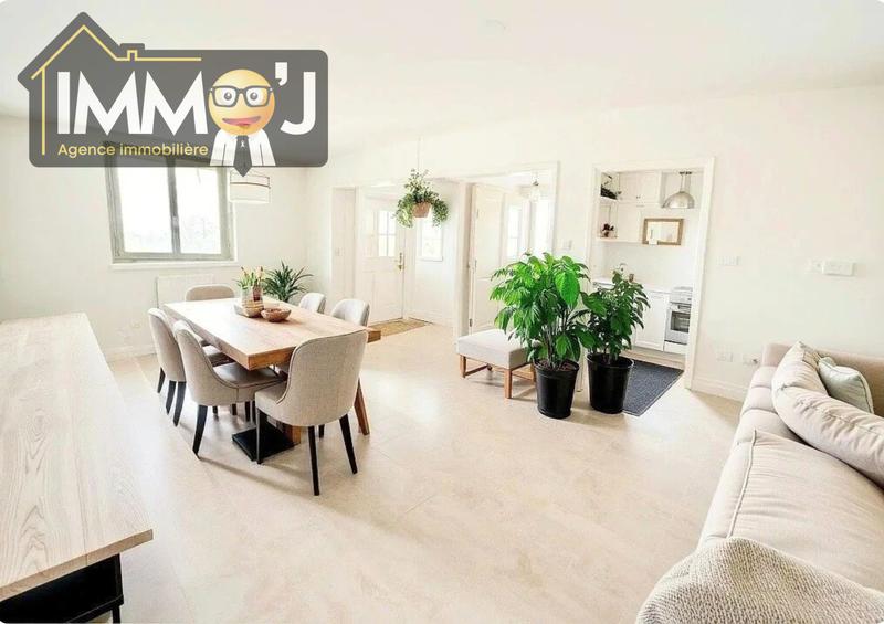 Maison - 210 m² - 4 pièces