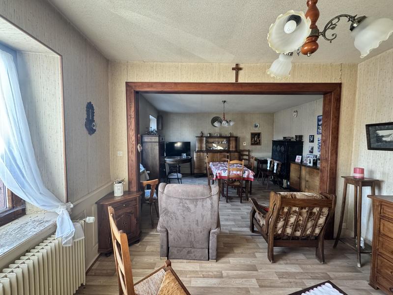 Maison - 93 m² - 5 pièces