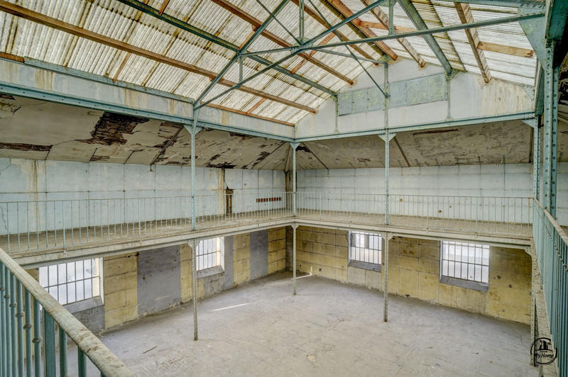 Appartement - 180 m² - 1 pièce