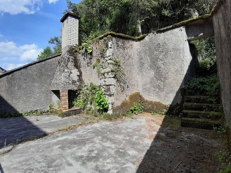 Maison - 232 m² - 8 pièces