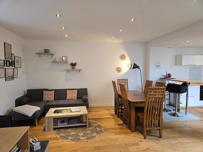 Maison de ville - 80 m² - 5 pièces