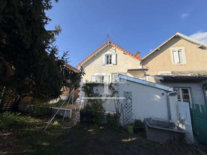 Maison traditionnelle - 94 m² - 3 pièces