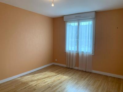 Maison - 121 m² - 4 pièces