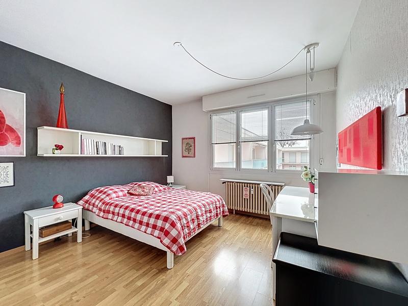 Appartement - 100 m² - 4 pièces