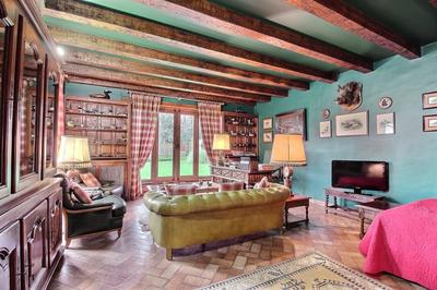 Propriété - 328 m² - 10 pièces