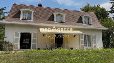 Propriété - 180 m² - 6 pièces