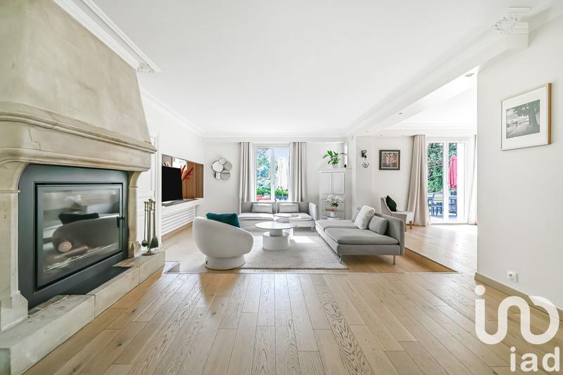 Maison - 190 m² - 8 pièces