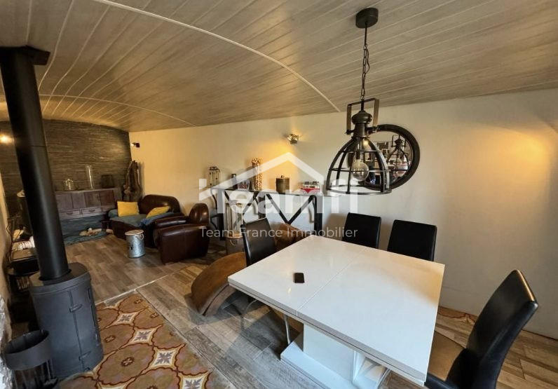 Maison - 94 m² - 4 pièces