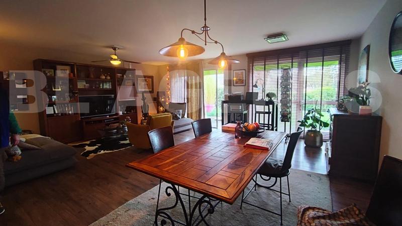 Fonds de commerce - 300 m²