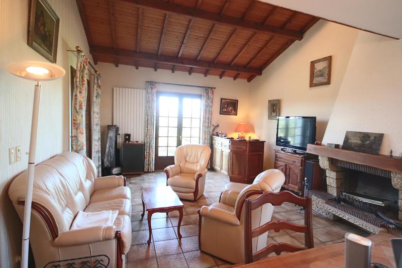 Villa - 226 m² - 6 pièces