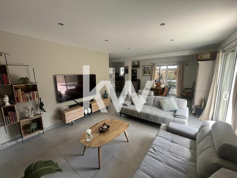 Maison - 94 m² - 4 pièces