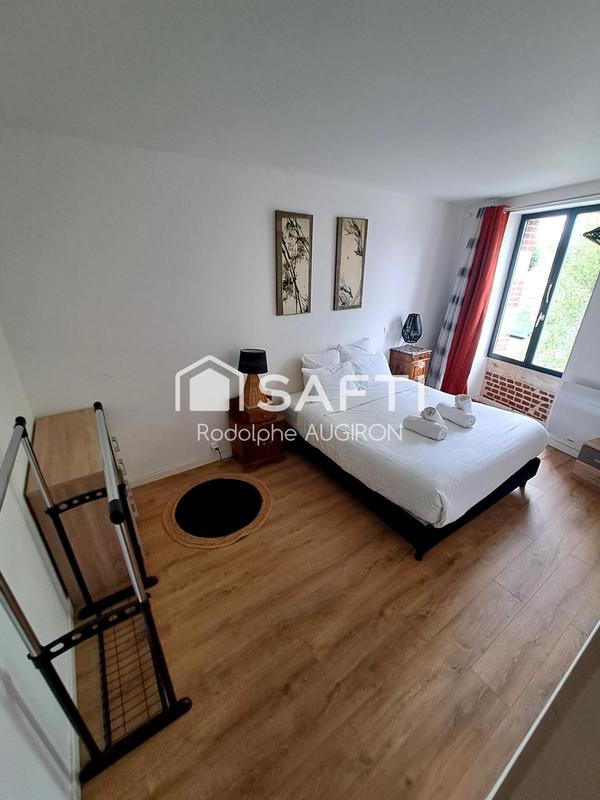 Maison - 210 m² - 7 pièces