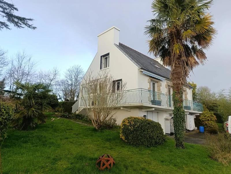 Maison - 98 m² - 5 pièces