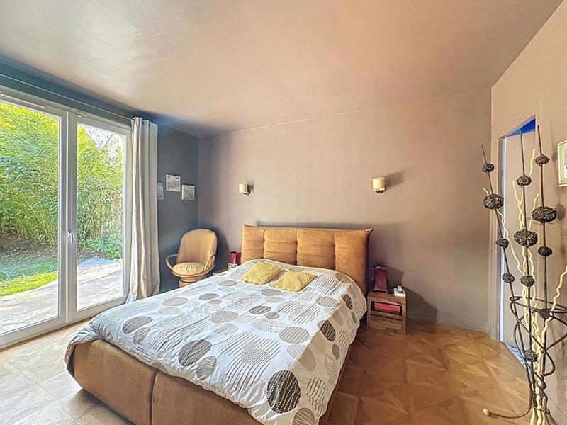 Maison - 182 m² - 7 pièces