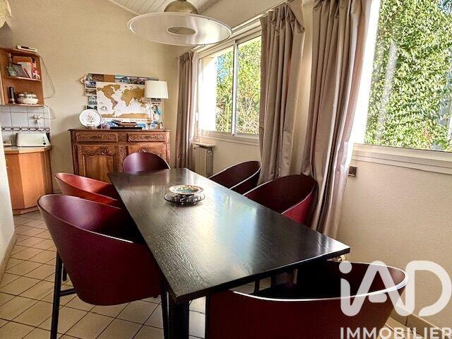 Maison - 156 m² - 8 pièces