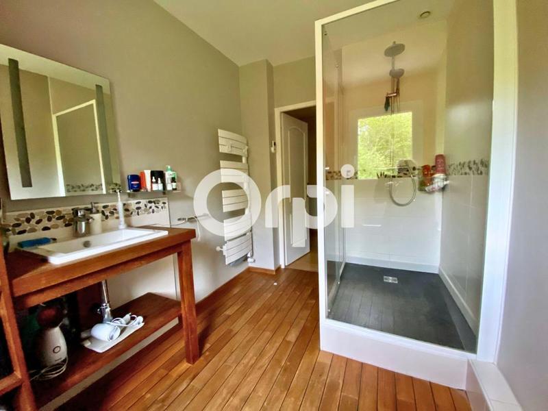 Maison - 203 m² - 7 pièces