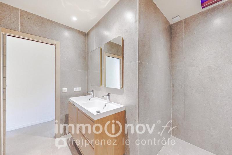 Maison d'architecte - 220 m² - 8 pièces