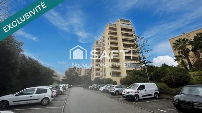 Appartement - 98 m² - 4 pièces