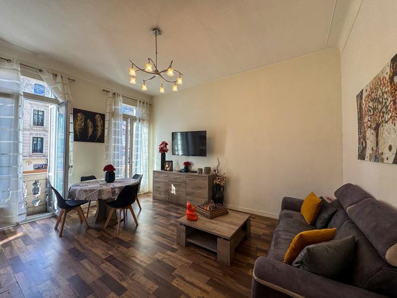 Appartement - 72 m² - 3 pièces