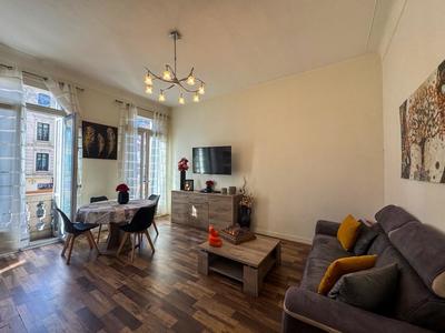 Appartement - 72 m² - 3 pièces