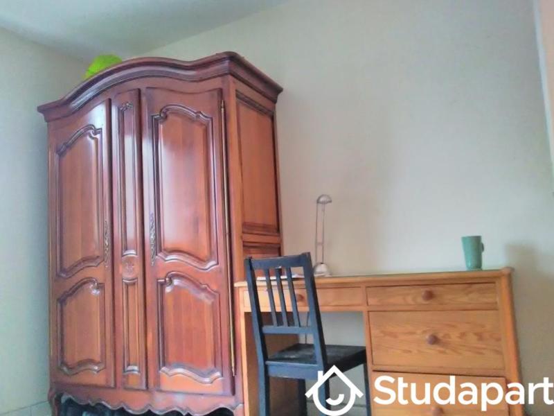 Chambre - 10 m² - 1 pièce