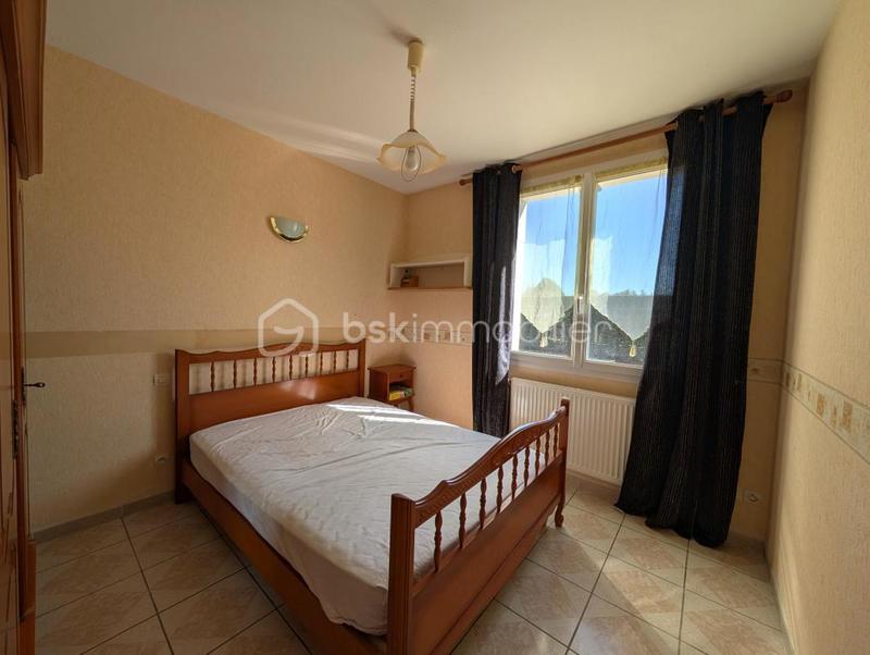 Maison - 180 m² - 7 pièces