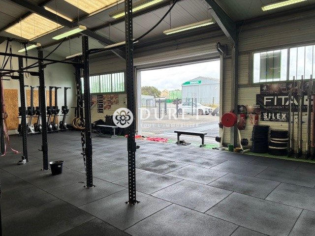 Local d'activités - 260 m²