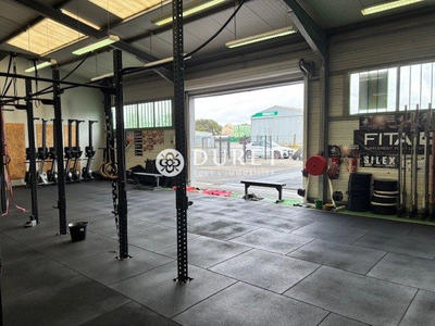 Local d'activités - 260 m²