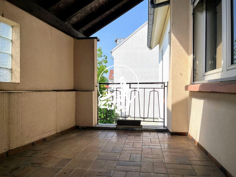 Maison - 150 m² - 8 pièces