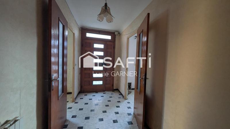 Maison - 244 m² - 7 pièces